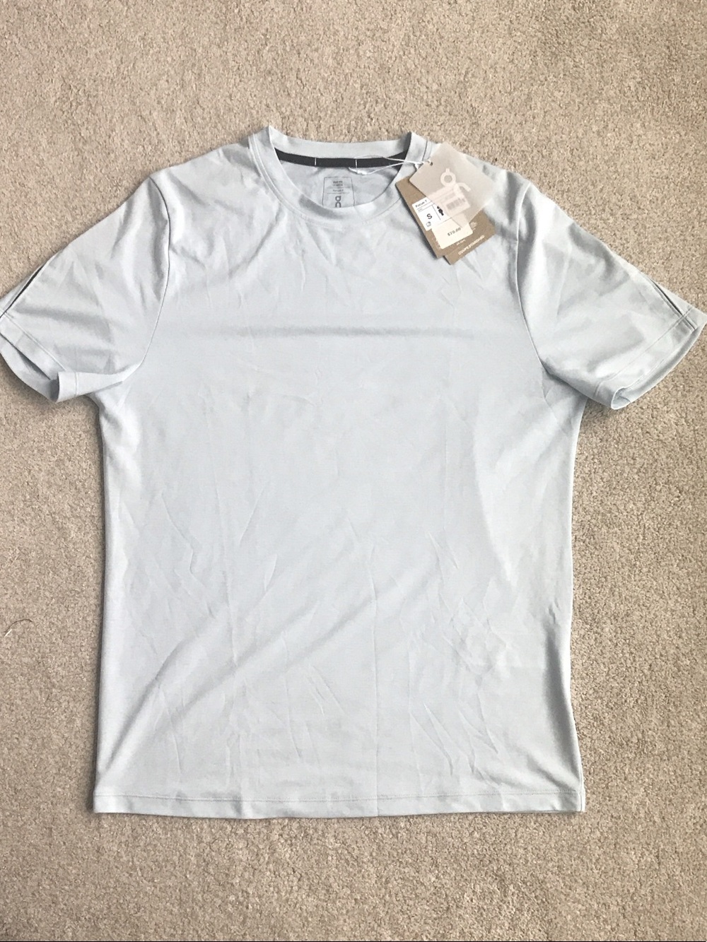 On Cloud On Running men’s Focus-T Artic Small NWT